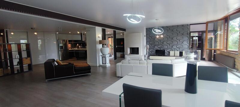 Maison - 187 m² - 5 pièces