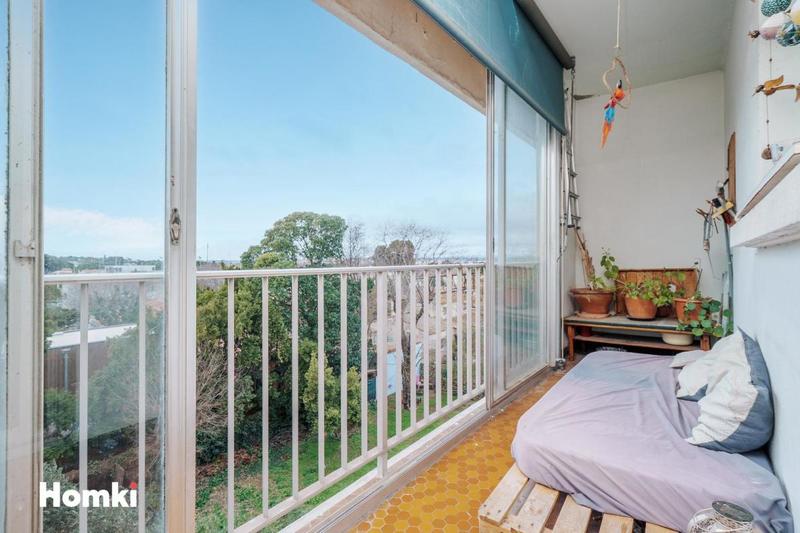 Appartement - 100 m² - 5 pièces