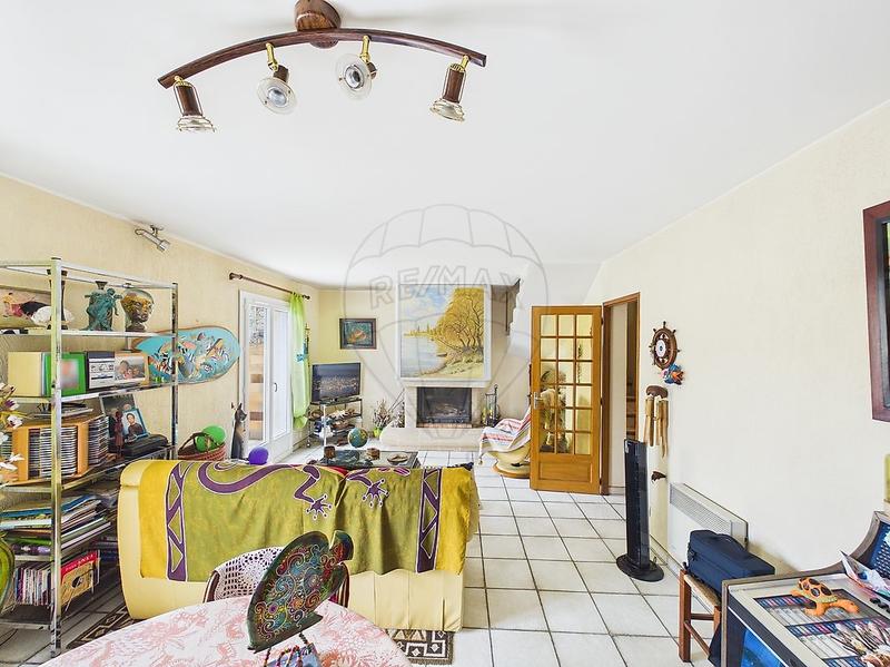 Maison - 92 m² - 4 pièces