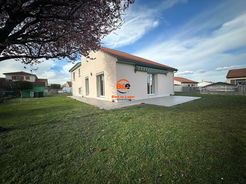 Maison - 97 m² - 5 pièces