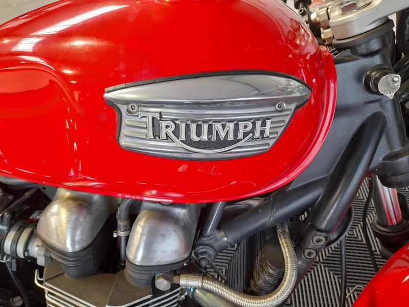 Triumph Thruxton Cafè racer