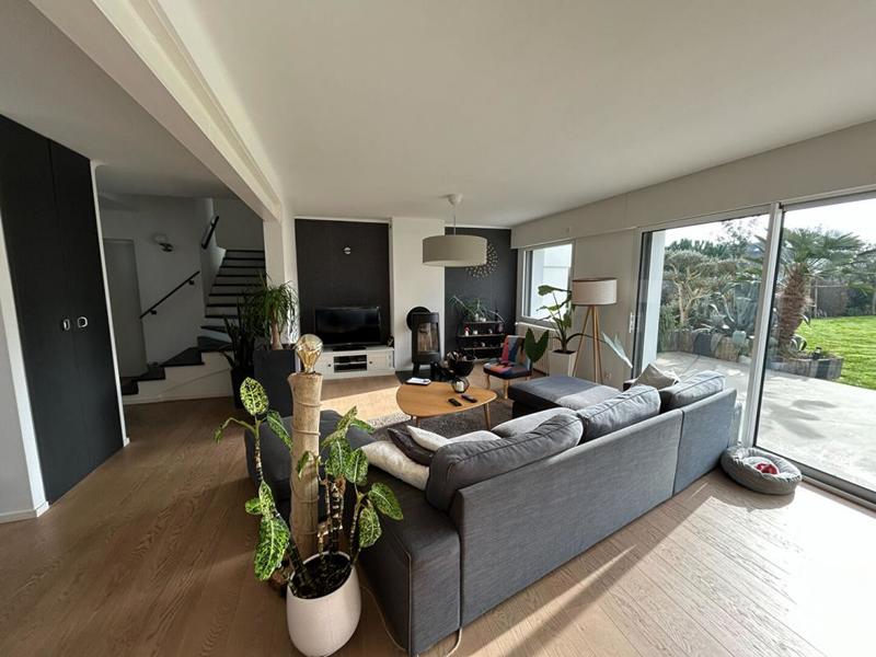 Maison - 160 m² - 6 pièces