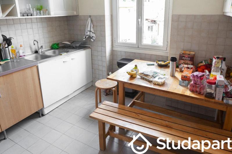 Chambre - 9 m² - 1 pièce