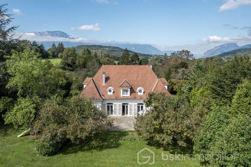 Maison de maîtres - 310 m² - 10 pièces