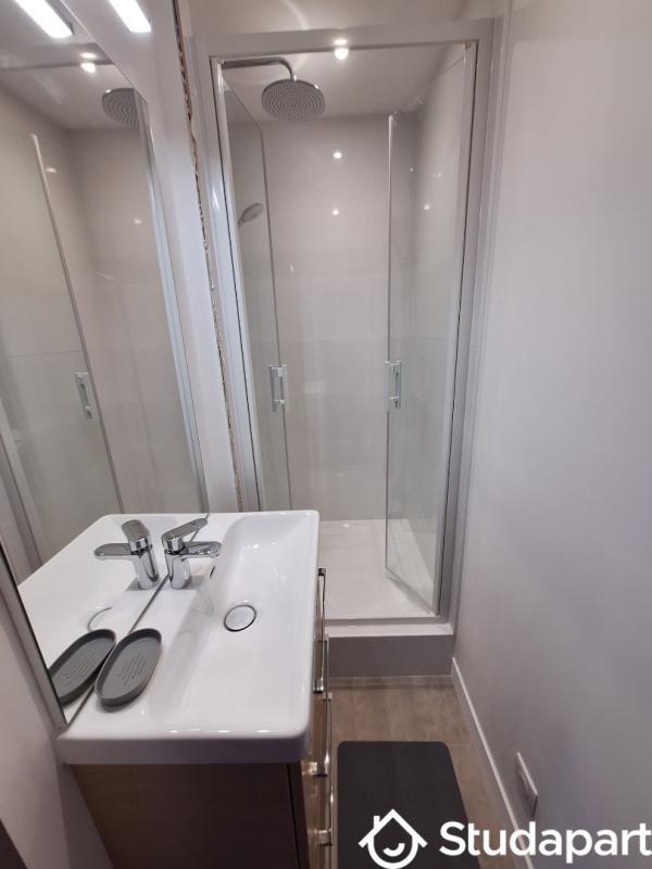 Chambre - 9 m² - 1 pièce