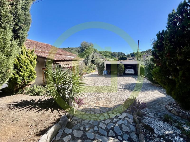 Maison - 96 m² - 4 pièces