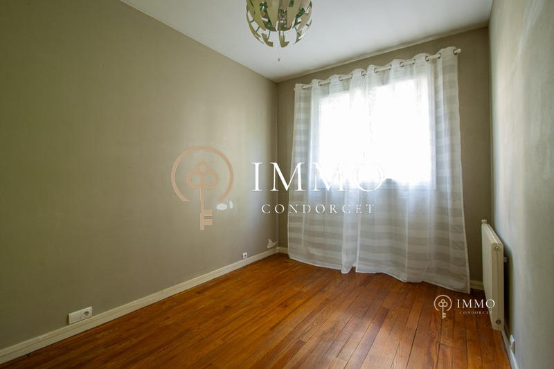 Appartement - 85 m² - 5 pièces