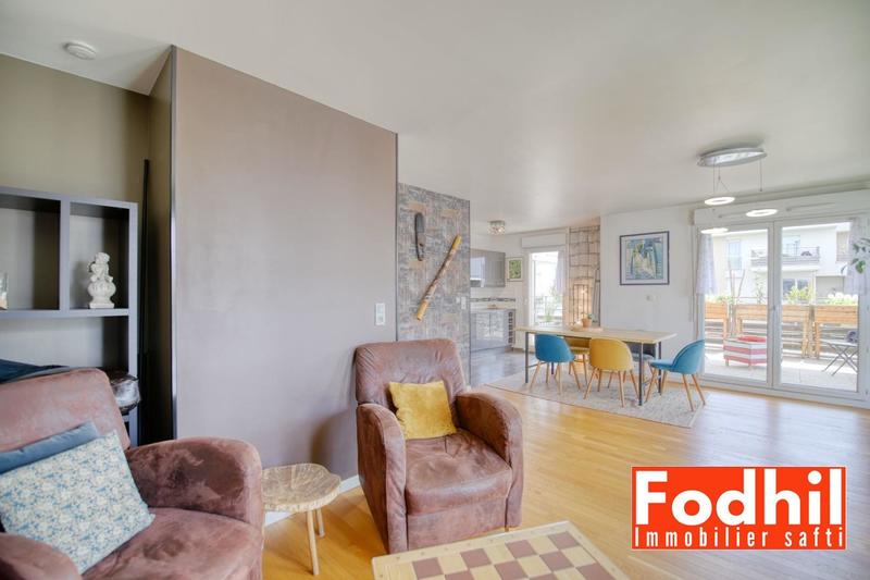 Appartement - 94 m² - 5 pièces