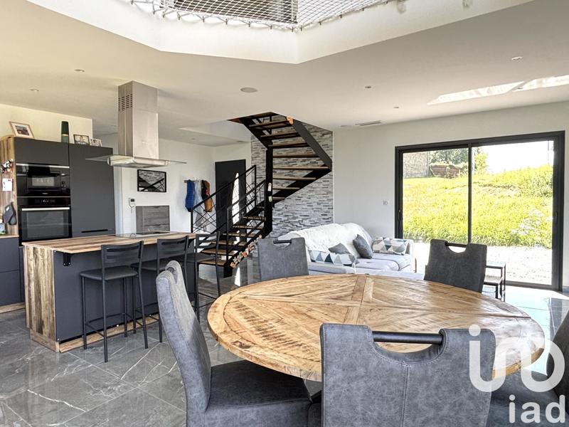 Maison - 131 m² - 5 pièces