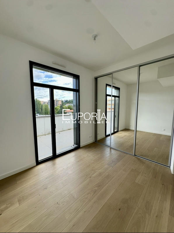 Appartement - 121 m² - 5 pièces