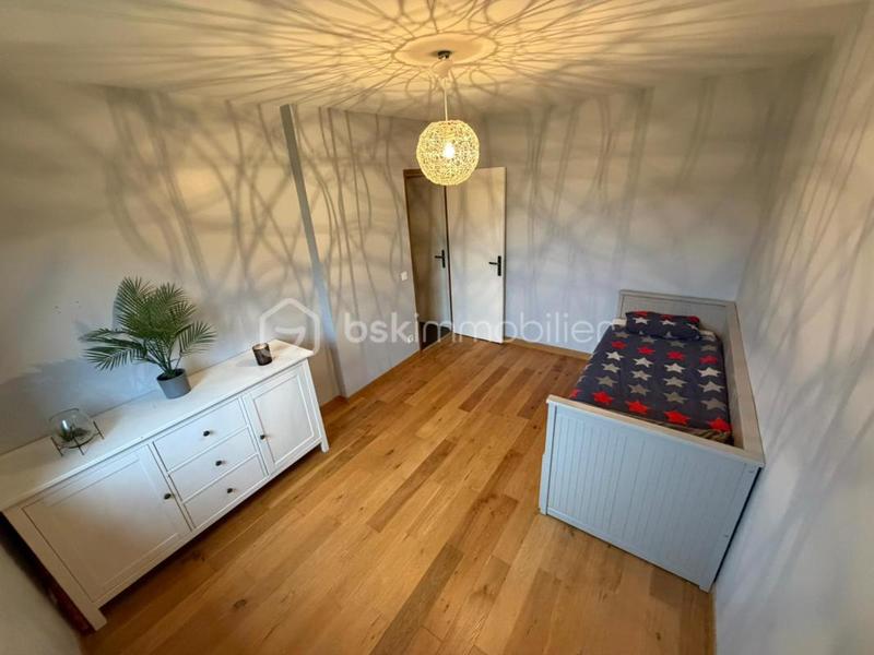 Pavillon - 185 m² - 9 pièces