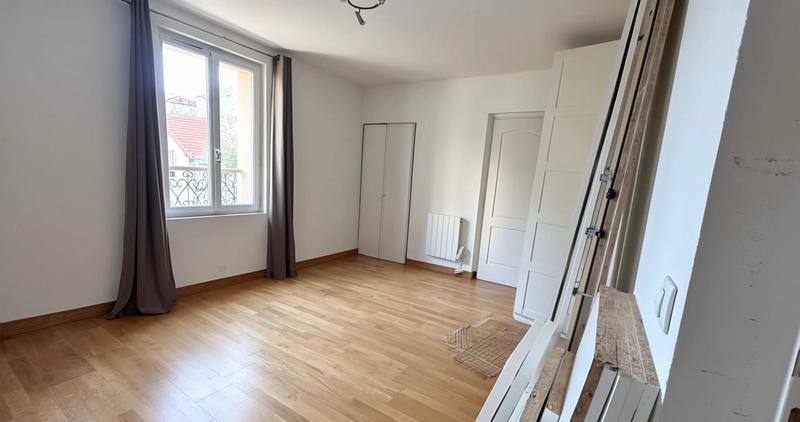 Appartement - 100 m² - 4 pièces