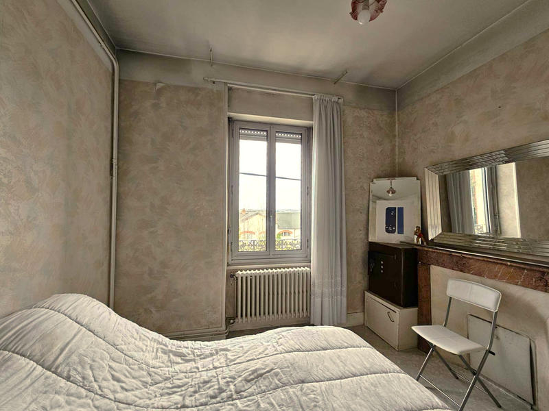 Maison - 250 m² - 10 pièces