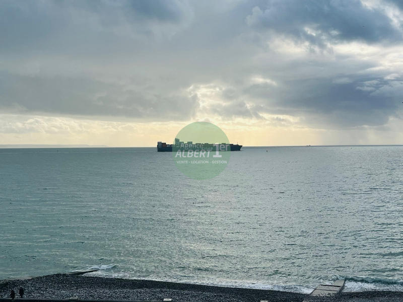 Appartement - 104 m² - 4 pièces