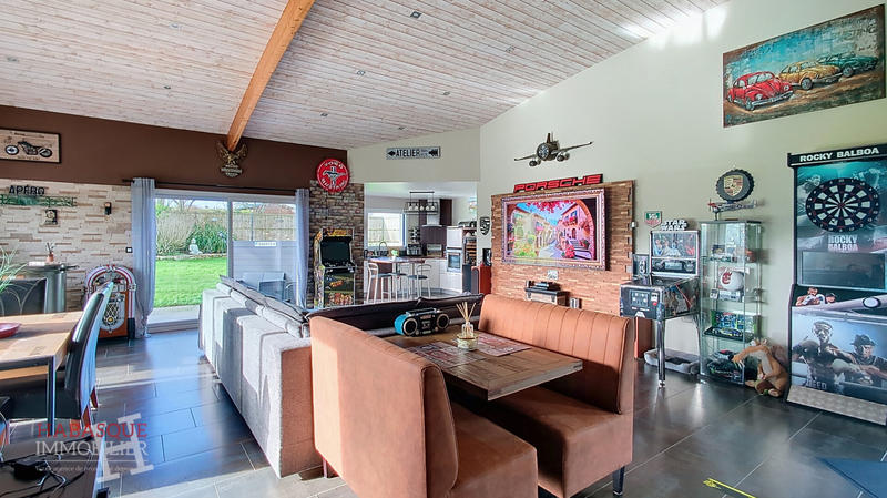 Maison - 136 m² - 5 pièces