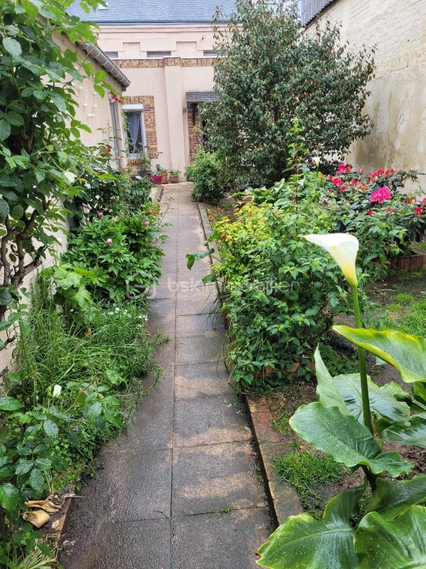 Maison - 96 m² - 4 pièces