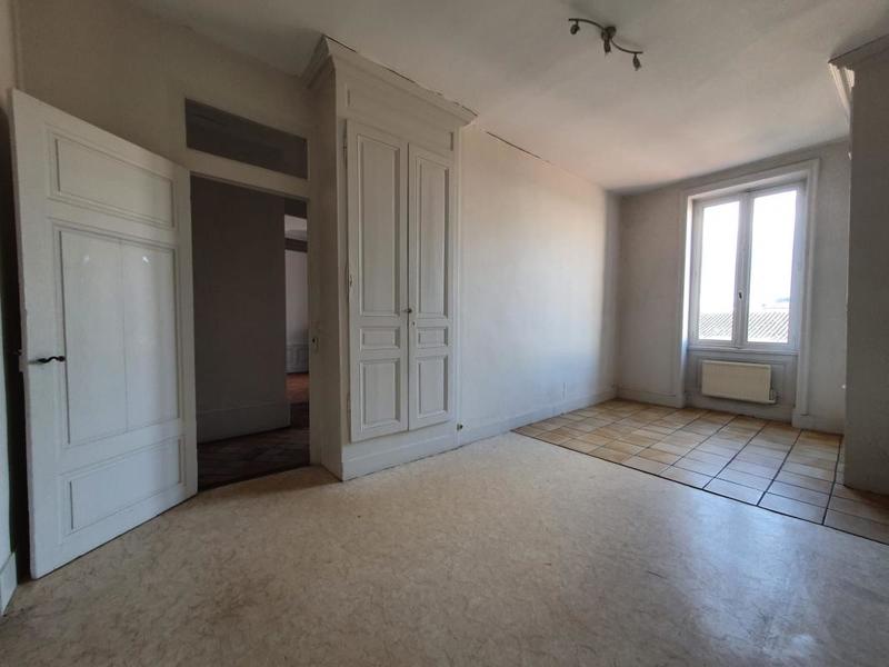Appartement - 93 m² - 3 pièces