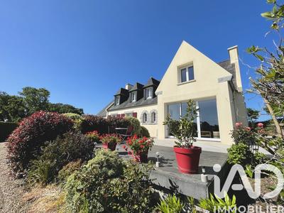 Maison - 168 m² - 8 pièces