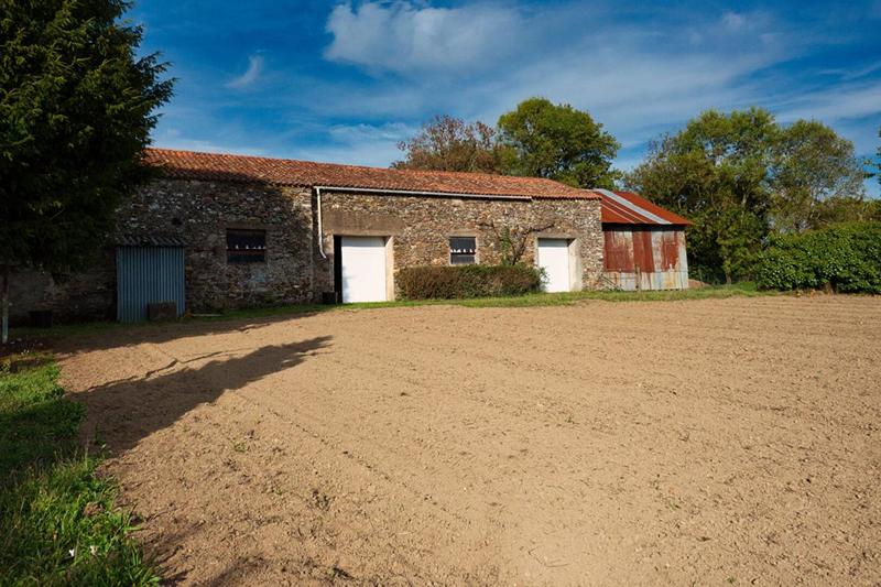 Maison - 104 m² - 6 pièces