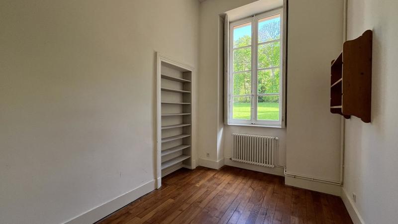 Appartement - 100 m² - 4 pièces