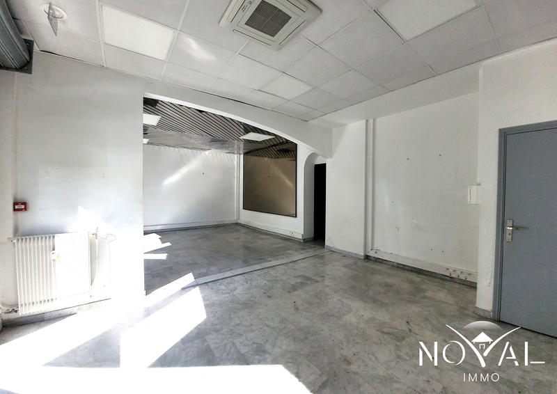 Bureau - 96 m² - 3 pièces