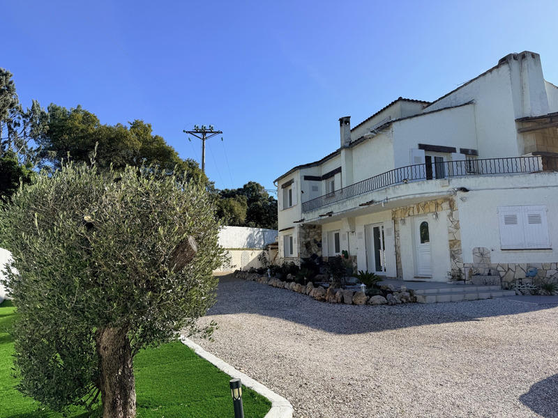 Villa - 278 m² - 7 pièces