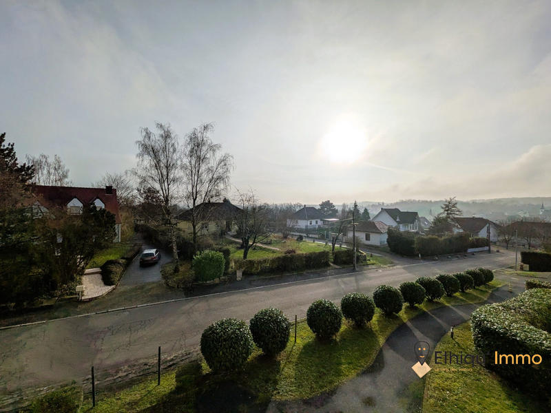 Appartement - 82 m² - 3 pièces