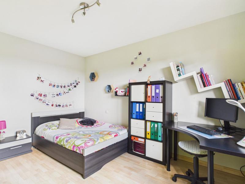 Maison - 182 m² - 6 pièces