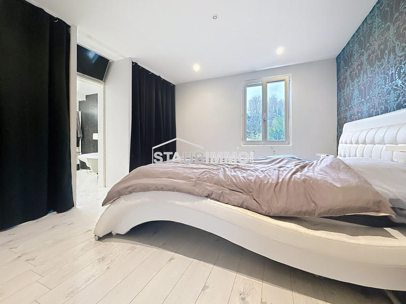 Maison - 135 m² - 5 pièces