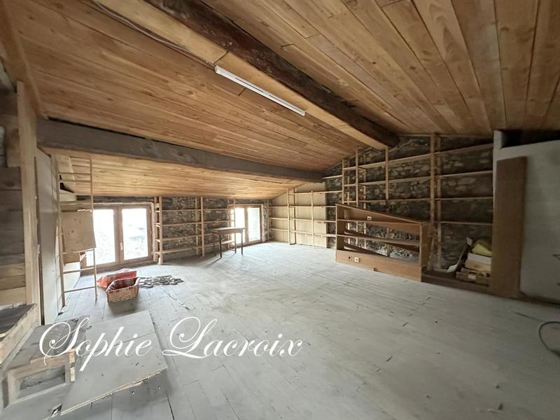 Maison - 119 m² - 7 pièces