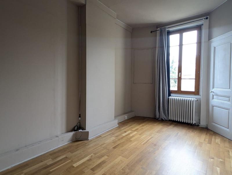 Appartement - 130 m² - 5 pièces