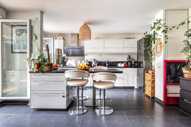 Appartement - 81 m² - 4 pièces