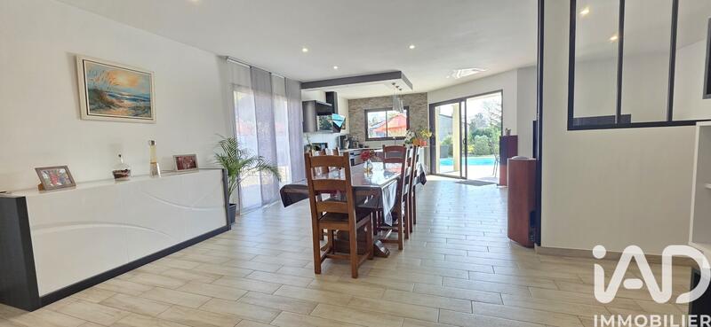 Maison - 112 m² - 4 pièces