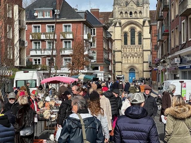 8ème brocante - vide-greniers des vitrines de lisieux