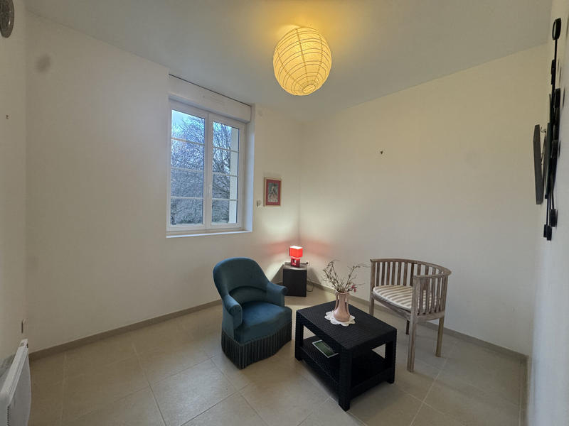 Propriété - 280 m² - 9 pièces