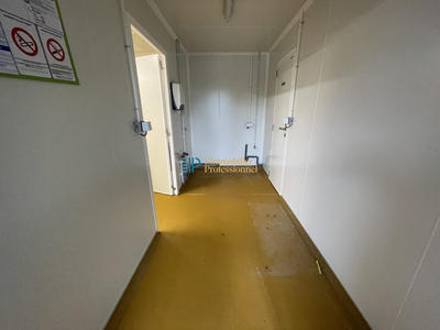 Local d'activités - 163 m²