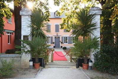 Local d'activité / Entrepôt - 1 051 m² - 12 pièces