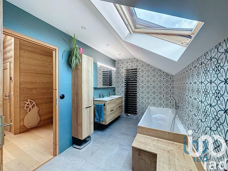 Maison de maîtres - 202 m² - 5 pièces