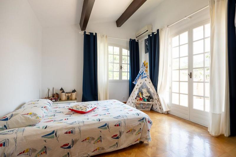 Villa - 170 m² - 5 pièces