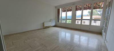 Appartement - 80 m² - 3 pièces