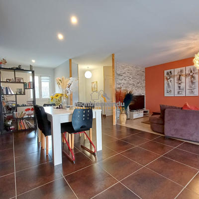 Maison - 94 m² - 4 pièces