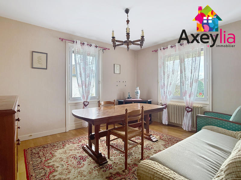 Maison - 93 m² - 4 pièces