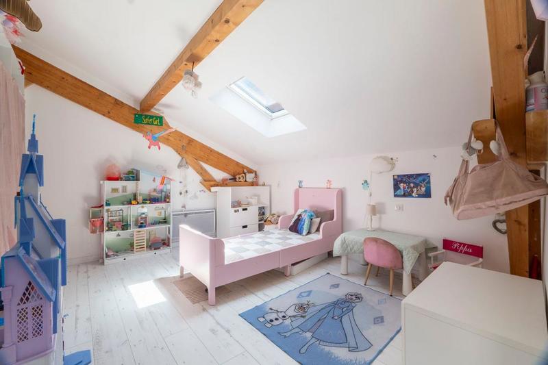 Maison - 186 m² - 5 pièces