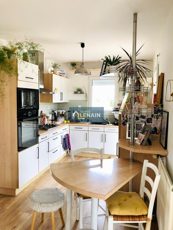 Maison - 80 m² - 5 pièces