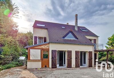 Maison - 203 m² - 8 pièces