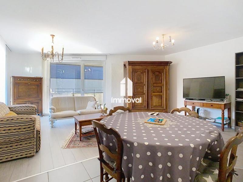 Appartement - 77 m² - 4 pièces