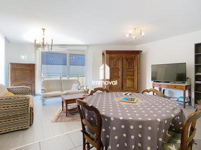 Appartement - 77 m² - 4 pièces