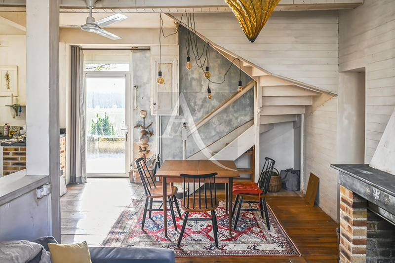 Maison - 140 m² - 6 pièces