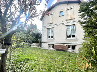 Maison - 80 m² - 4 pièces