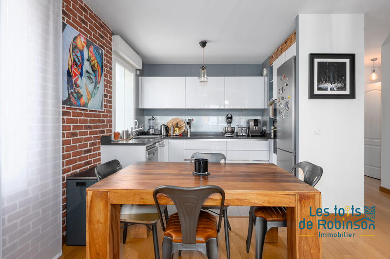 Appartement - 96 m² - 5 pièces